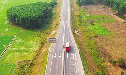 Cao tốc Cam Lộ - La Sơn sẽ chính thức có 4 làn xe