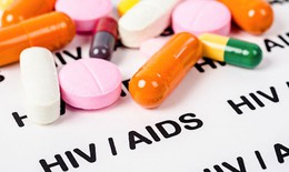 Nguy cơ khi người nhiễm HIV d&#249;ng nhiều loại thuốc
