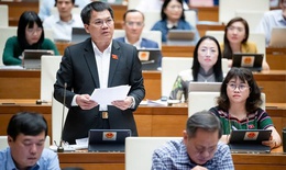 Giá vàng đua lập đỉnh, người sở hữu 'hoa mắt chóng mặt'
