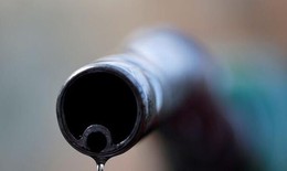 Giá dầu khó tăng mạnh trong năm 2025 do nhu cầu yếu