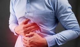 Đau bụng, tiêu chảy kéo dài: Cảnh giác viêm đại tràng giả mạc do dùng kháng sinh