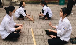 Hình ảnh khác lạ ở những ngôi trường nói không với điện thoại