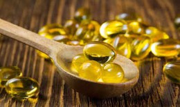 6 dấu hiệu cảnh b&#225;o cơ thể đang thiếu vitamin D