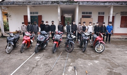Mang hung khí rượt đuổi, gây thương tích cho người đi đường