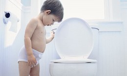 Rối loạn tiểu tiện ở trẻ em c&#243; tự khỏi?
