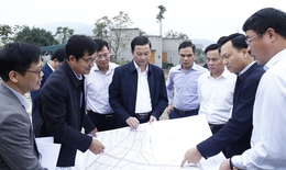 Tuyến đường l&#224;m 7 năm chưa xong, TP. Thanh H&#243;a bị ph&#234; b&#236;nh