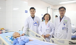 Phẫu thuật can thiệp tim mạch cứu sống cụ bà 101 tuổi bị nhồi máu cơ tim

