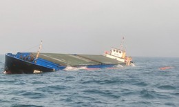 Chưa hút được dầu từ tàu hàng bị chìm trên biển Cù Lao Chàm