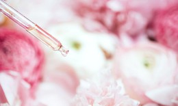 Công dụng làm đẹp của các loại nước cất từ hoa