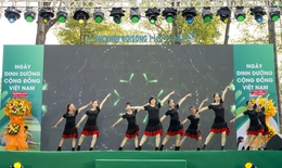 M&#224;n khi&#234;u vũ duy nhất tại Ng&#224;y Dinh dưỡng cộng đồng Việt Nam lần 2: Quyến rũ, chuy&#234;n nghiệp