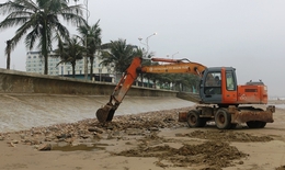 Sau phản ánh của Báo SK&amp;ĐS ở bãi biển Hải Tiến, Chủ tịch Thanh Hóa chỉ đạo xử lý ngay