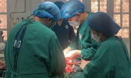 Cứu sản phụ dọa vỡ tử cung