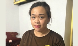 Giả vờ mua h&#224;ng, &#39;nữ qu&#225;i&#39; bất ngờ cướp 5 chỉ v&#224;ng rồi bỏ trốn