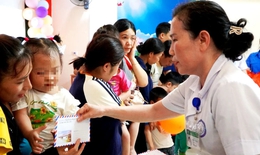 Những suất quà ý nghĩa đến với trẻ tự kỷ