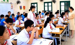 Điểm chuẩn lớp 10 c&#244;ng lập H&#224; Nội biến động thế n&#224;o 5 năm qua?