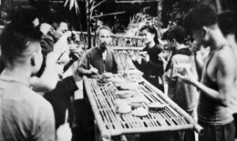 Cuộc đời Chủ tịch Hồ Chí Minh: 'Một đời thanh bạch, chẳng vàng son'