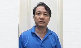 Bắt nguy&#234;n Cục trưởng Cục Điện lực v&#224; Năng lượng t&#225;i tạo