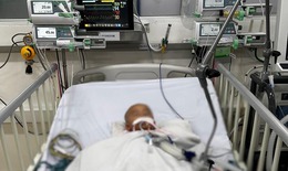 Bé 10 tháng tuổi được phát hiện bị bệnh amip 'ăn não' sau 3 ngày sốt cao