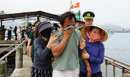 Ngư dân thoát nạn trong vụ chìm tàu: Đói, khát giữa biển cả mênh mông