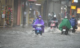 Chuyên gia cảnh báo mưa rất lớn đêm 14/6, có thể kèm theo lũ quét, sạt lở đất