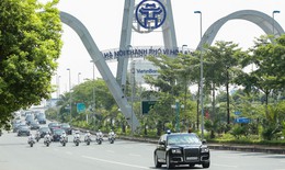 Chiêm ngưỡng dàn siêu xe 'khủng' đón Tổng thống Nga Vladimir Putin