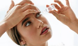 C&#225;ch sử dụng nước mắt nh&#226;n tạo