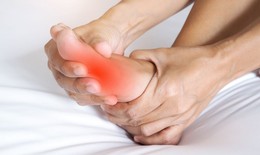 Bệnh gout c&#243; g&#226;y rối loạn cương dương kh&#244;ng?