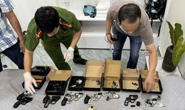 Lên mạng xã hội mua 17 khẩu súng, chưa kịp bán đã bị bắt