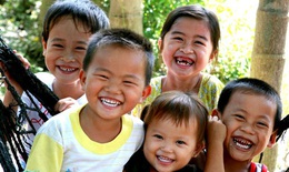 Mất cân bằng giới tính khi sinh khiến khoảng 2,3 - 4,3 triệu nam giới nước ta nguy cơ 'ế' vợ