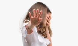 Cha mẹ nên làm gì khi trẻ thủ dâm?