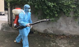 Hà Nội 'căng sức' không để dịch chồng dịch