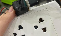 Ngăn chặn lộ h&#236;nh ảnh từ camera &#39;giấu k&#237;n&#39; trong nh&#224; tắm nữ sinh tại H&#224; Nội