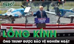 Ông Trump được bảo vệ sau lớp kính chống đạn khi vận động tranh cử ngoài trời sau vụ ám sát hụt