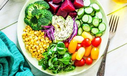 Người nhiễm HIV n&#234;n ăn g&#236; để khỏe mạnh?