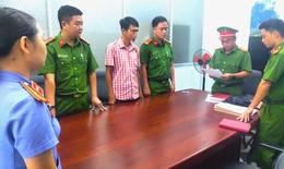 Lập giấy chứng nhận an toàn tàu cá giả, nguyên đăng kiểm viên Chi cục Thủy sản bị bắt