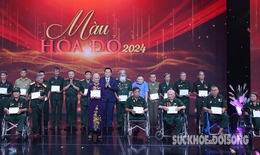 Xúc động chương trình nghệ thuật ‘Màu hoa đỏ’