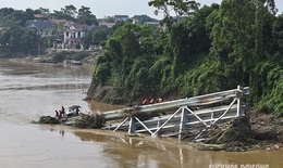 Đề xuất phương &#225;n trục vớt cầu v&#224; phương tiện trong vụ sập cầu Phong Ch&#226;u