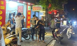 G&#227; thanh ni&#234;n manh động cướp tiệm v&#224;ng ở Hải Dương