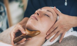 7 lợi ích của việc massage dẫn lưu hệ bạch huyết hàng ngày trên khuôn mặt