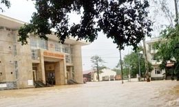 B&#225;c th&#244;ng tin vỡ đ&#234; ở Ph&#250; Thọ v&#224; Quảng Ninh; sập cầu Phong Ch&#226;u cuốn tr&#244;i nhiều phương tiện