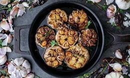 5 lợi ích của tỏi nướng trong mùa đông