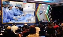 Bác sĩ BVĐK Tâm Anh trình diễn các kỹ thuật can thiệp tim bẩm sinh trước hàng trăm chuyên gia quốc tế