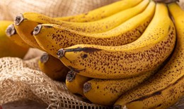 C&#243; n&#234;n ăn chuối khi vỏ c&#243; nhiều đốm n&#226;u kh&#244;ng?