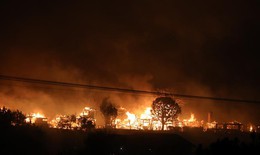 Cơn ác mộng cháy rừng đẩy miền Nam California vào khủng hoảng