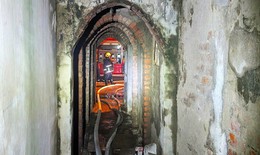 Vụ ch&#225;y ở Đ&#234; La Th&#224;nh tối 10/10: Bắt người đ&#224;n &#244;ng đốt r&#225;c 2 lần tr&#234;n tầng thượng g&#226;y ch&#225;y 
