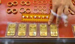 Giá vàng hôm nay ngày 12/10 chốt tuần tăng rất mạnh, người mua lãi đậm