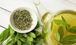 Uống quá nhiều trà xanh gây hại gì?