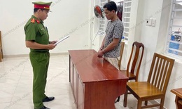 Ghen tu&#244;ng m&#249; qu&#225;ng, nam thanh ni&#234;n tạt xăng đốt người 