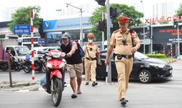 CSGT toàn quốc ra quân kiểm tra nồng độ cồn cùng một thời điểm