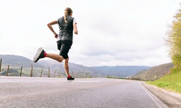 B&#237; quyết giảm mỡ bụng hiệu quả nhờ kết hợp chạy bộ với plank